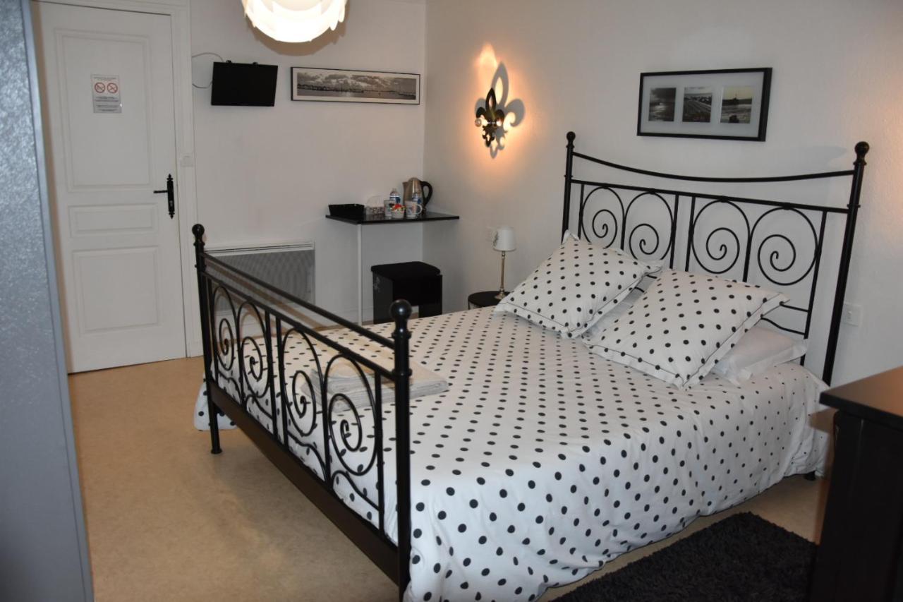 Ker-Loen Bed & Breakfast Val-Couesnon Exterior photo